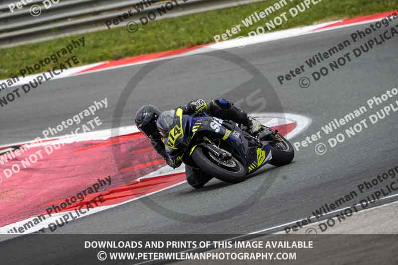 cadwell no limits trackday;cadwell park;cadwell park photographs;cadwell trackday photographs;enduro digital images;event digital images;eventdigitalimages;navarra;no limits trackdays;peter wileman photography;racing digital images;trackday digital images;trackday photos